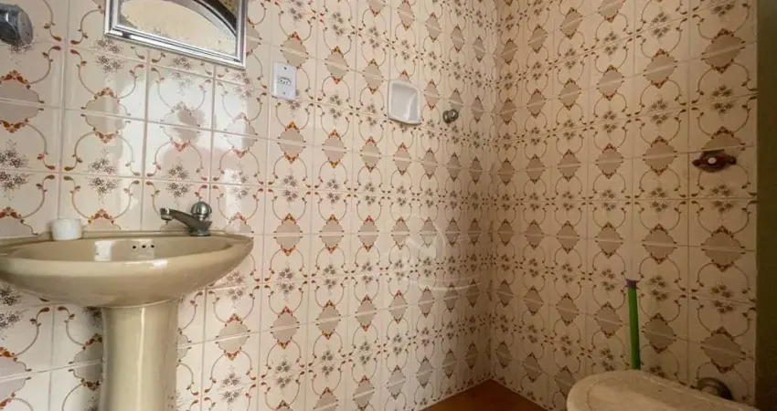 Casa Térrea à venda , 4 quarto(s),  sendo 1 suíte(s)  no bairro Flórida, 300 metros da praia, Peruíbe-SP