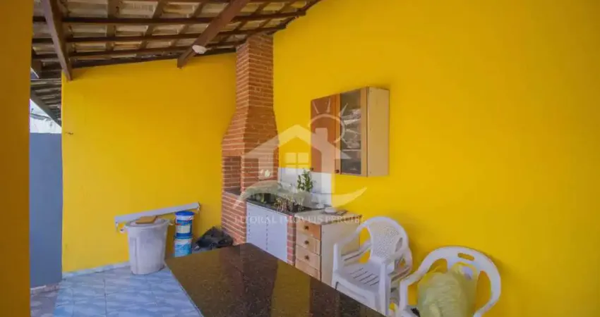 Casa Térrea à venda , 3 quarto(s),  sendo 1 suíte(s)  no bairro São José, 800 metros da praia, Peruíbe-SP