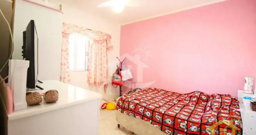 Casa térrea à venda com piscina, 2 quarto(s),  sendo 1 suíte(s)  no bairro Cidade Nova Peruíbe, 500 metros da praia, Peruíbe-SP