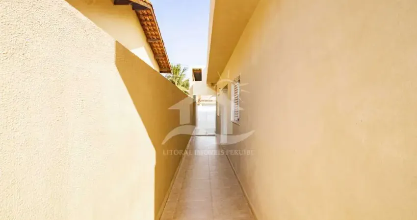 Casa Térrea à venda , 2 quarto(s),  sendo 1 suíte(s)  no bairro Park DAville, 1600 metros da praia, Peruíbe-SP