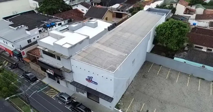 Ponto Comercial Galpão para alugar , 0 quarto(s),  sendo 0 suíte(s)  no bairro Centro, 100 metros da praia, Peruíbe-SP