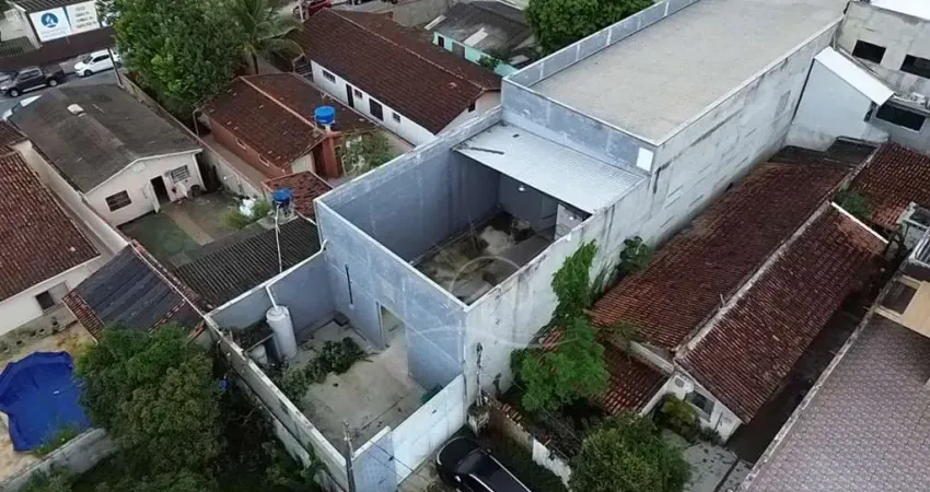 Salão Galpão para alugar , ,   no bairro Centro, 400 metros da praia, Peruíbe-SP