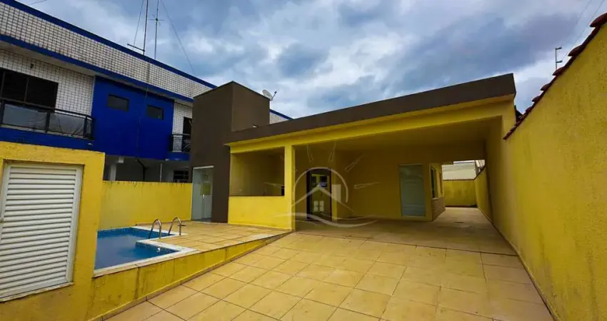 Casa Térrea à venda com piscina, 3 quarto(s),  sendo 1 suíte(s)  no bairro Continental, 600 metros da praia, Peruíbe-SP