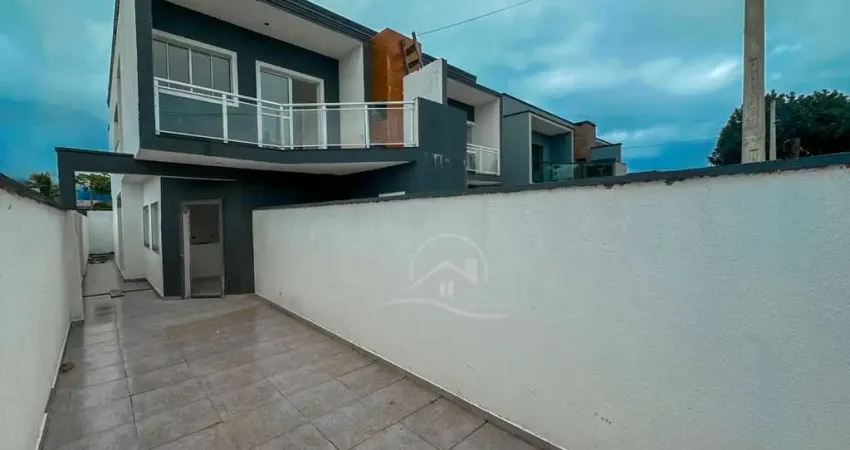 Casa Sobreposta / baixo à venda , 2 quarto(s),  sendo 1 suíte(s)  no bairro Jardim Brasil, 1500 metros da praia, Peruíbe-SP