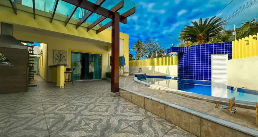 Casa Térrea com piscina à venda , 3 quarto(s),  sendo 3 suíte(s)  no bairro Cidade Nova Peruíbe, 150 metros da praia, Peruíbe-SP