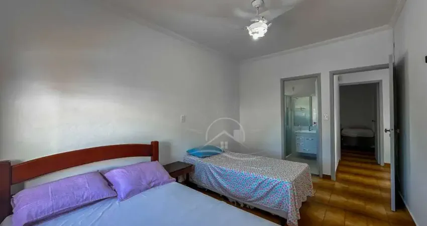 Casa Sobrado à venda , 5 quarto(s),  sendo 3 suíte(s)  no bairro Três Marias, 50 metros da praia, Peruíbe-SP