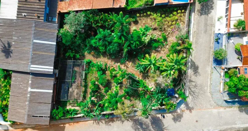 Área Ampla à venda , ,   no bairro Cidade Nova Peruíbe, 220 metros da praia, Peruíbe-SP