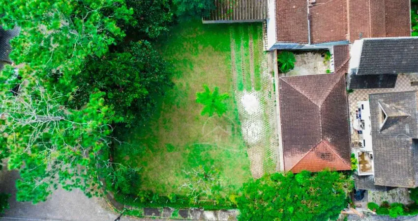 Terreno Amplo à venda , ,   no bairro Centro, 700 metros da praia, Peruíbe-SP
