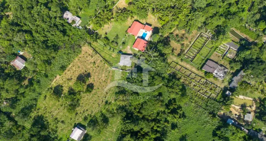 Chácara Rural à venda com piscina, , no bairro Chácaras Iporanga, 5700 metros da praia, Peruíbe-SP