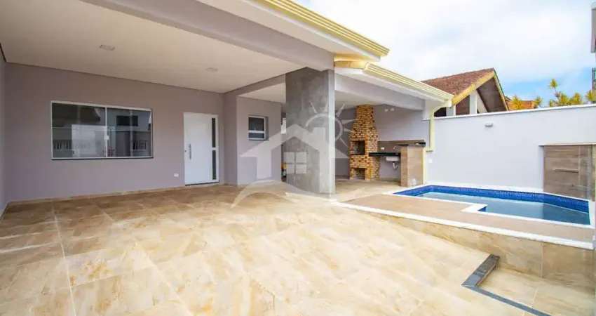 Casa Térrea à venda com piscina, 3 quarto(s), sendo 1 suíte(s) no bairro Oasis, 800 metros da praia, Peruíbe-SP