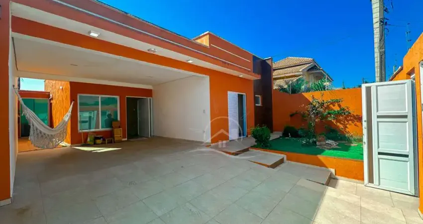 Casa Térrea à venda com piscina, 3 quarto(s), sendo 3 suíte(s) no bairro Oasis, 650 metros da praia, Peruíbe-SP