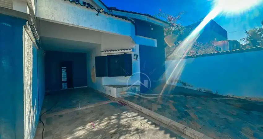 Casa Sobrado à venda , 4 quarto(s), sendo 1 suíte(s) no bairro Oasis, 700 metros da praia, Peruíbe-SP