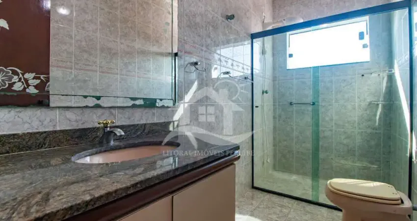 Casa Sobrado à venda , 3 quarto(s), sendo 1 suíte(s) no bairro Centro, 1600 metros da praia, Peruíbe-SP