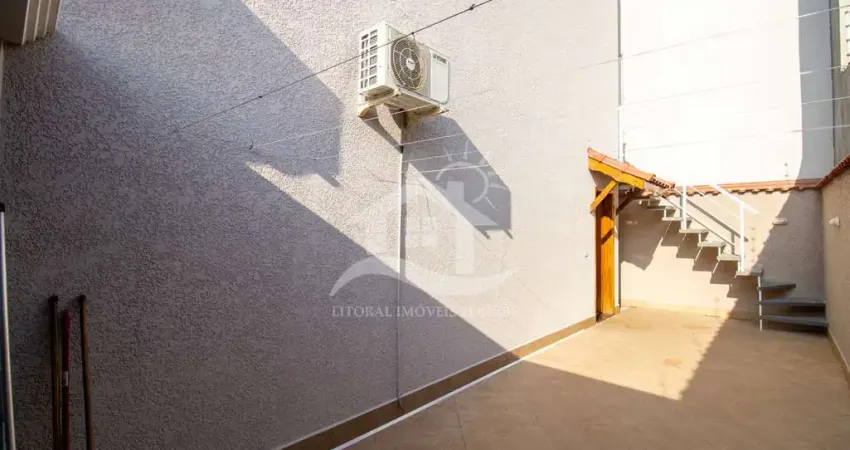 Casa Sobrado à venda com piscina, 3 quarto(s), sendo 1 suíte(s) no bairro Jardim Mar e Sol, 600 metros da praia, Peruíbe-SP