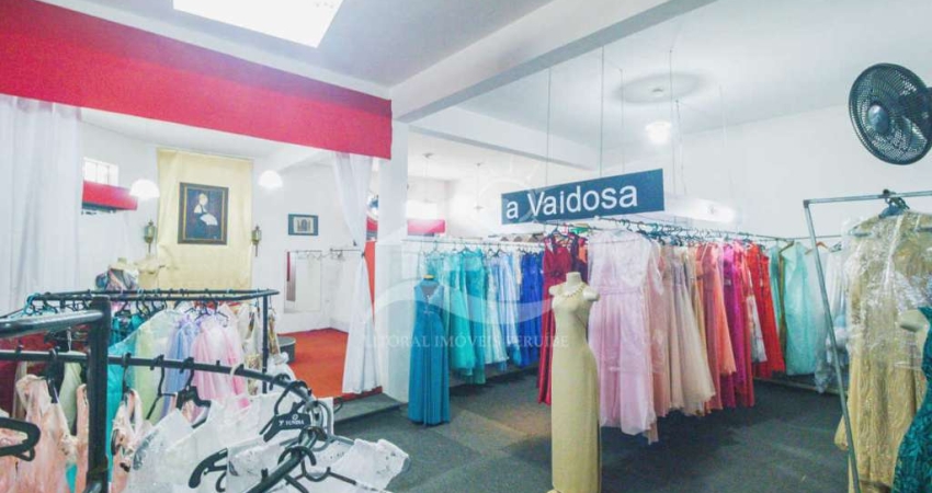 Salão Amplo à venda , 0 quarto(s),  sendo 0 suíte(s)  no bairro Estação, 1000 metros da praia, Peruíbe-SP