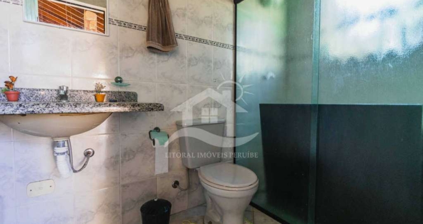 Casa Térrea à venda com piscina, 3 quarto(s),  sendo 2 suíte(s)  no bairro Jardim Márcia, 600 metros da praia, Peruíbe-SP