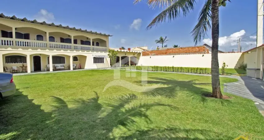 Casa assobradada à venda , 4 quarto(s),  sendo 4 suíte(s)  no bairro jardim icaraiba, 50 metros da praia, peruíbe-sp