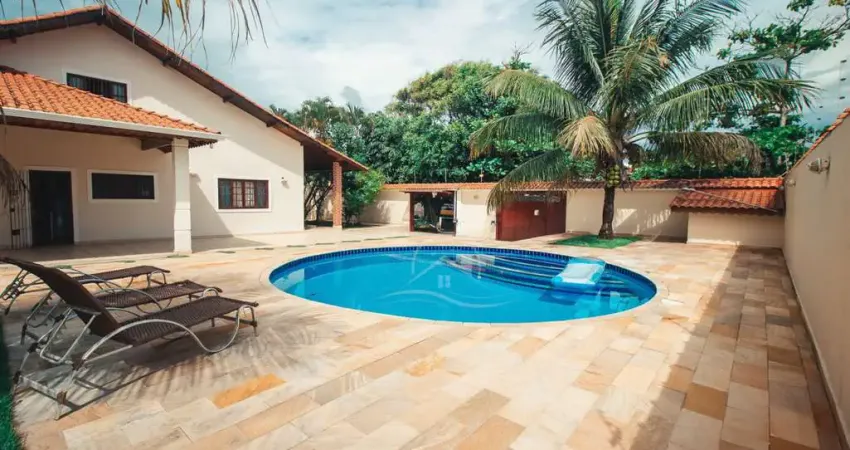 Casa térrea à venda , 3 quarto(s),  sendo 1 suíte(s)  no bairro cidade nova peruíbe, 300 metros da praia, peruíbe-sp