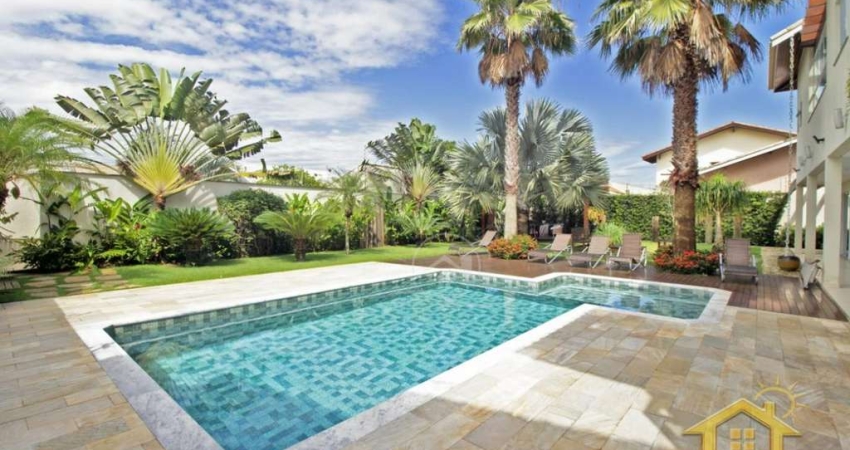 Casa  à venda com piscina, 6 quarto(s),  sendo 6 suíte(s)  no bairro Beira Mar, 0 metros da praia, Peruíbe-São Paulo