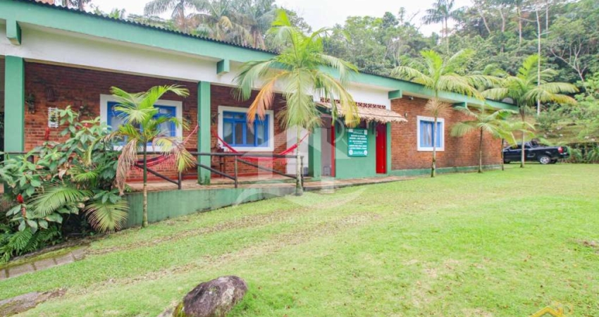 Hotel Pousada à venda , 4 quarto(s),  sendo 4 suíte(s)  no bairro Guaraú, 0 metros da praia, Peruíbe-SP