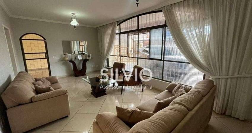 Casa em Taguatinga Norte 03 Quartos com Área Gourmet e KIT completa nos fundos