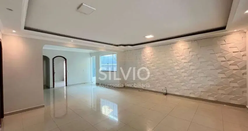 Oportunidade Casa 4 Quartos sendo um suíte garagem coberta pra 04 carros, ótima localização na QNA 53 Taguatinga Norte DF