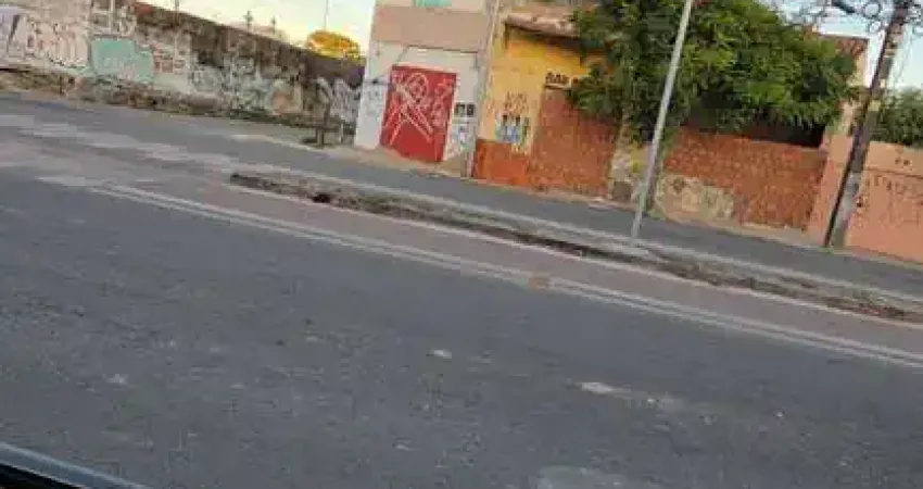 Casa padrão ideal para comércio em frente ao centro fastio com 100 metros  bairro jacarecanga em fortaleza-ce