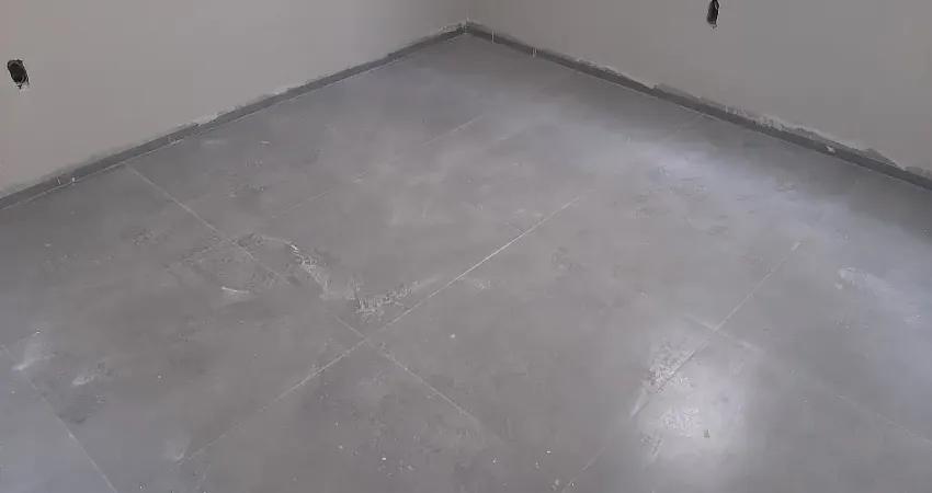 Lindo Apto pronto pra morar 2/4 sendo 1 Suíte Elevador