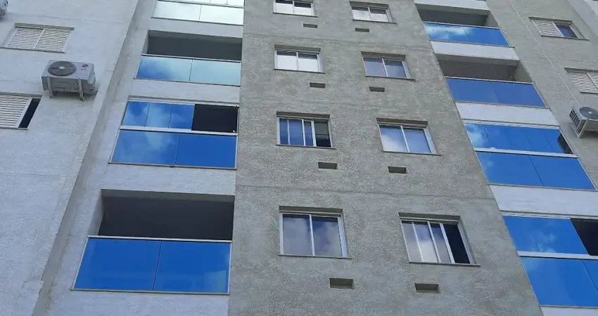 Lindo Apto 2/4 sendo 1 Suíte Área de lazer com Piscina
