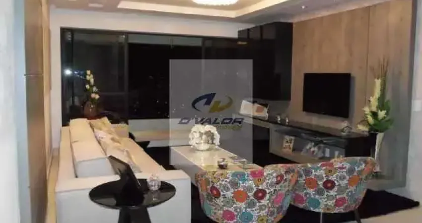 Vendo apto de luxo, com moveis planejados e vista definitiva para o mar, com 201 m2, varanda, 4 suítes e DCE