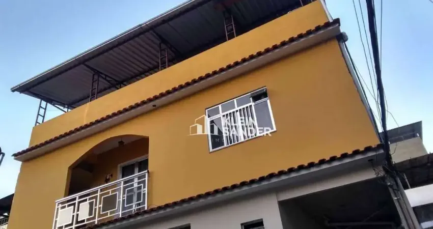 Sobrado com 2 dormitórios à venda, 72 m² por R$ 250.000,00 - Olaria - Nova Friburgo/RJ