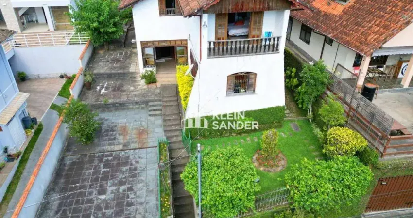 Casa com 4 dormitórios à venda, 268 m² por R$ 900.000,00 - Cônego - Nova Friburgo/RJ