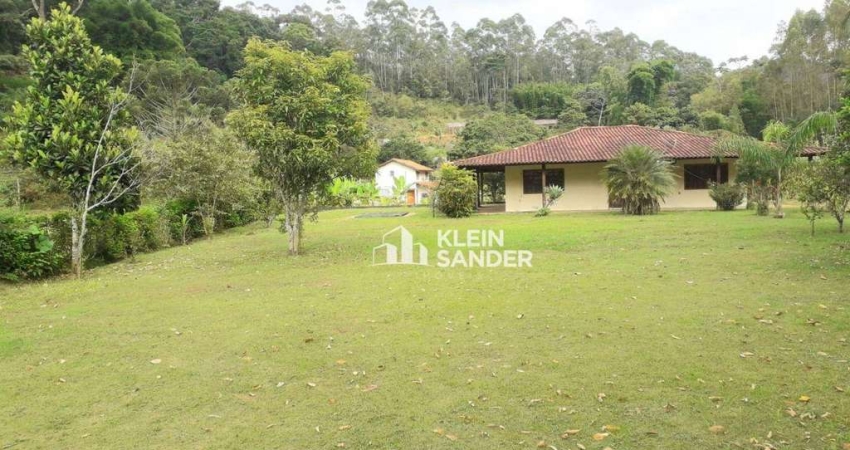 Casa à venda, 120 m² por R$ 420.000,00 - Banquete - Bom Jardim/RJ