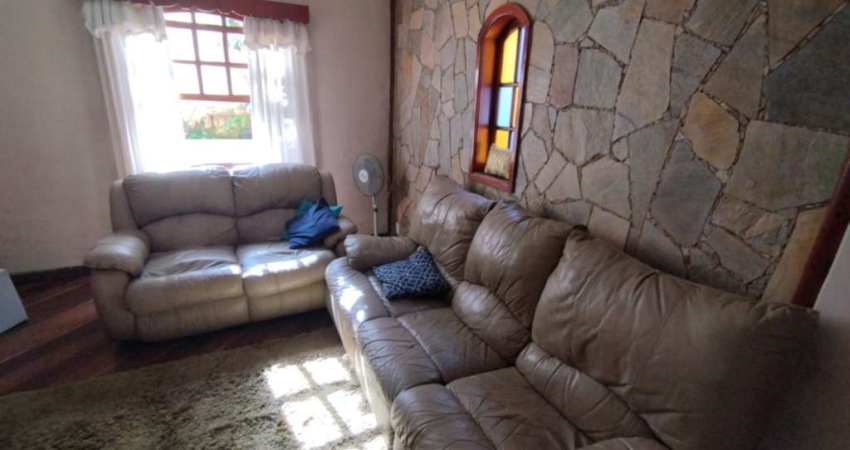 Casa com 4 dormitórios à venda, 120 m² por R$ 550.000,00 - Vargem Grande - Nova Friburgo/RJ