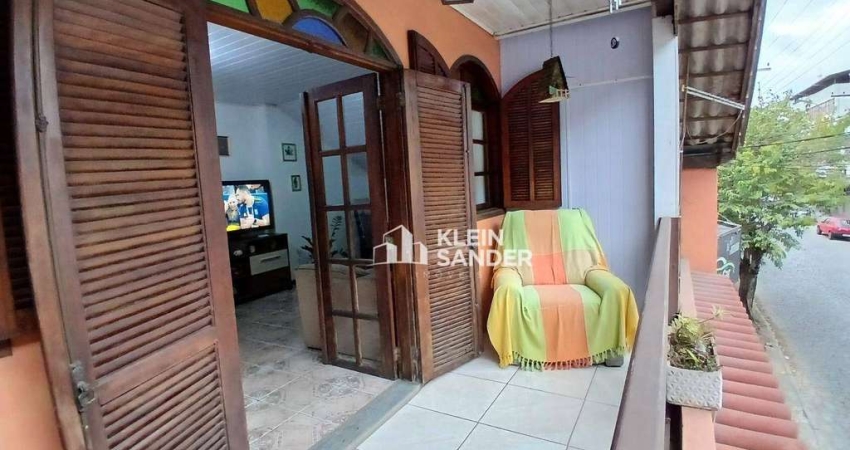 Casa à venda, 194 m² por R$ 590.000,00 - Vila Nova - Nova Friburgo/RJ