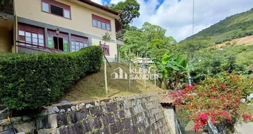 Casa à venda, 197 m² por R$ 750.000,00 - Cascatinha - Nova Friburgo/RJ