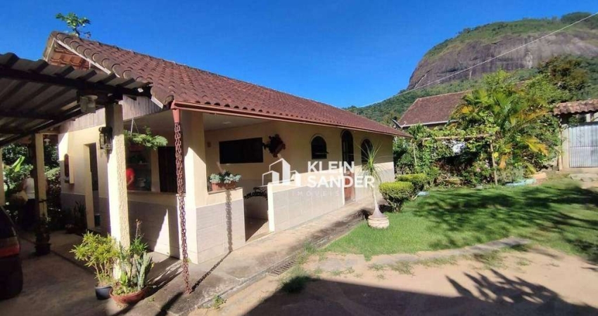 Casa com 3 dormitórios à venda, 80 m² por R$ 357.000,00 - Parada Folly - Nova Friburgo/RJ