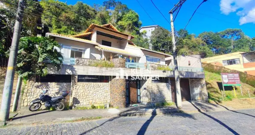 Casa com 3 dormitórios à venda, 460 m² por R$ 1.700.000,00 - Duas Pedras - Nova Friburgo/RJ