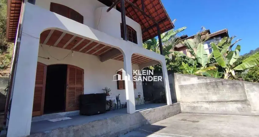 Casa com 3 dormitórios à venda, 222 m² por r$ 820.000,00 - cônego - nova friburgo/rj