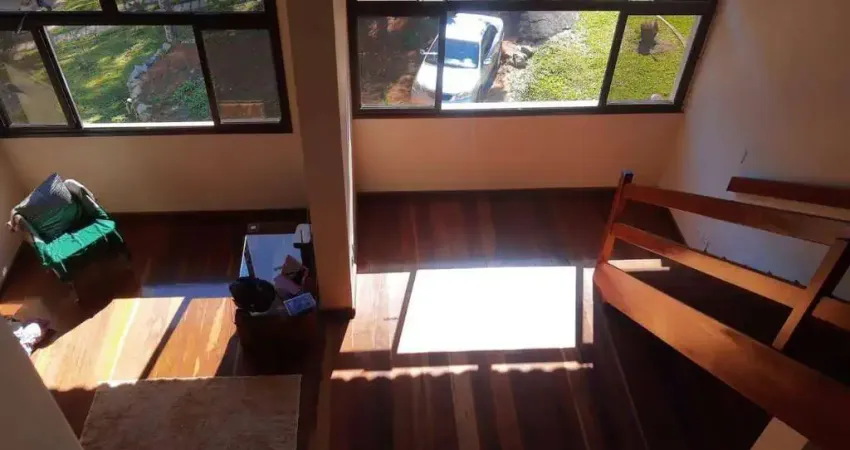 Cobertura com 3 dormitórios à venda, 155 m² por R$ 690.000,00 - Cônego - Nova Friburgo/RJ
