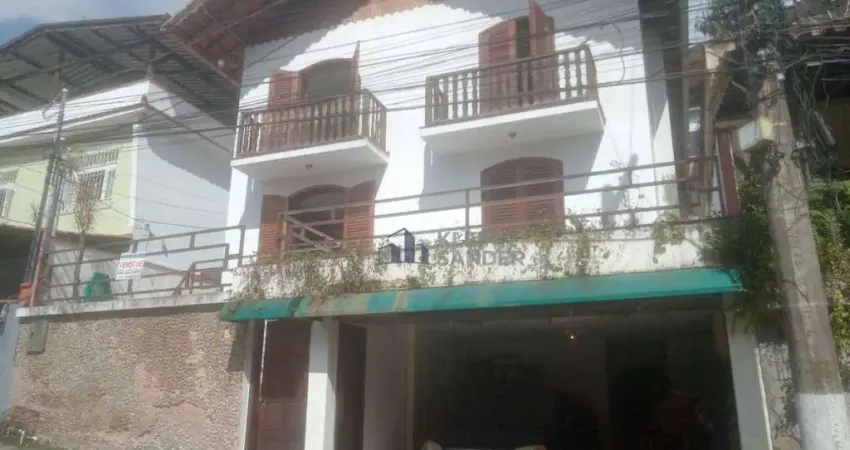 Casa com 4 dormitórios à venda, 450 m² por R$ 750.000,00 - Conselheiro Paulino - Nova Friburgo/RJ