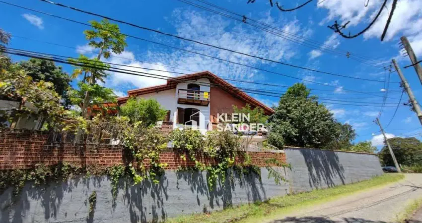Casa com 3 dormitórios à venda, 184 m² por R$ 780.000,00 - Ponte da Saudade - Nova Friburgo/RJ