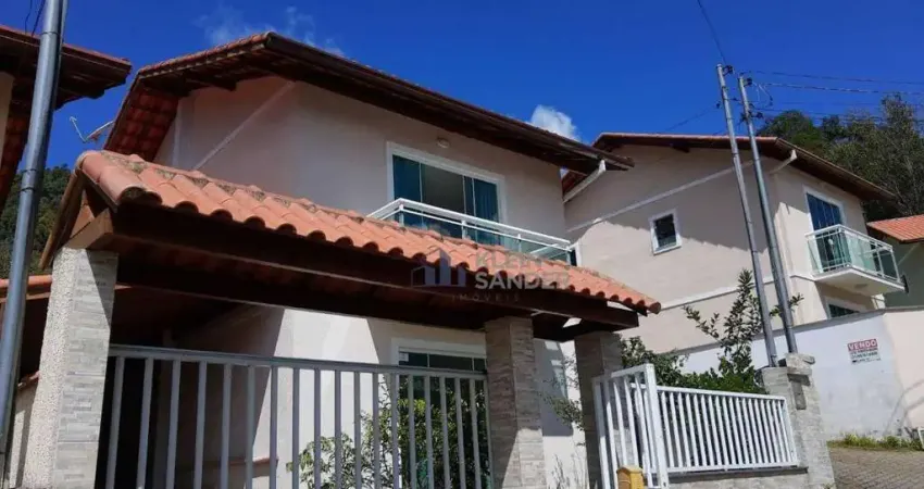 Casa com 2 dormitórios à venda, 70 m² por R$ 450.000,00 - Sítio São Luís - Nova Friburgo/RJ
