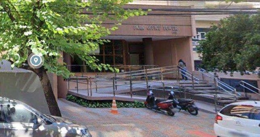 Sala comercial à venda no centro, com divisória para 2 salas, 1 wc