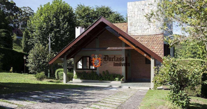 Sobrado com 3 dormitórios à venda, 145 m² por R$ 1.200.000,00 - Vale Encantado - Campos do Jordão/SP