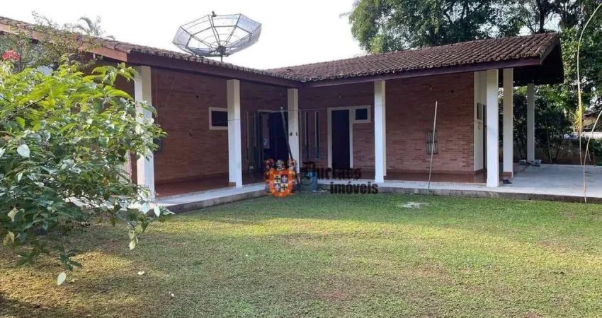 Casa com 3 dormitórios à venda, 241 m² por R$ 800.000,00 - Perequê-Mirim - Ubatuba/SP