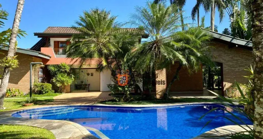 Sobrado com 5 suítes à venda, 370 m² por R$ 5.200.000 - Praia do Lázaro - Ubatuba/SP