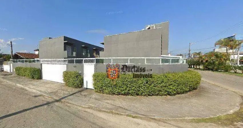 Sobrado com 3 suítes à venda, 120 m² por R$ 615.000 - Massaguaçu - Caraguatatuba/SP