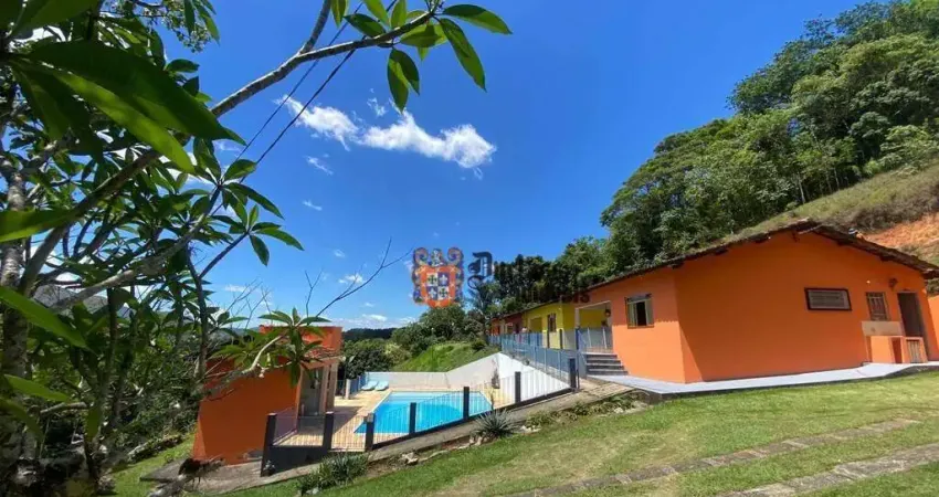 Pousada com 8 dormitórios à venda, 400 m² por R$ 1.085.000,00 - Godoi - Extrema/MG