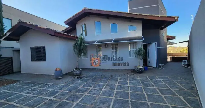 Casa com 3 dormitórios à venda, 249 m² por R$ 2.150.000,00 - Jardim Paulista - Atibaia/SP